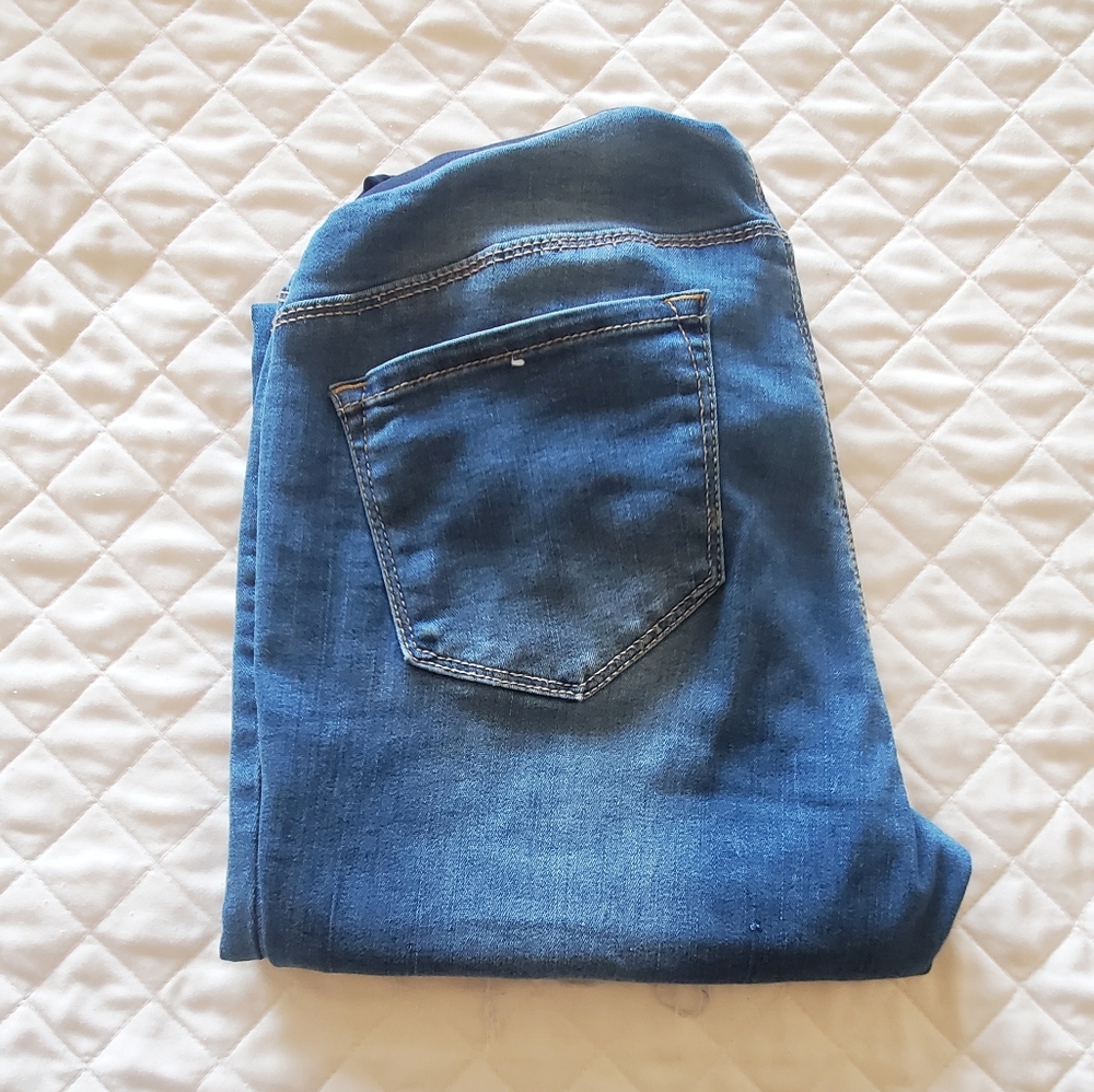 Distressed Skinny Jeans w/ Maternity Band